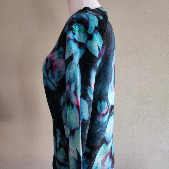 New Talbots 100% Cashmere Floral Print Sweater - Picture 3 of 5